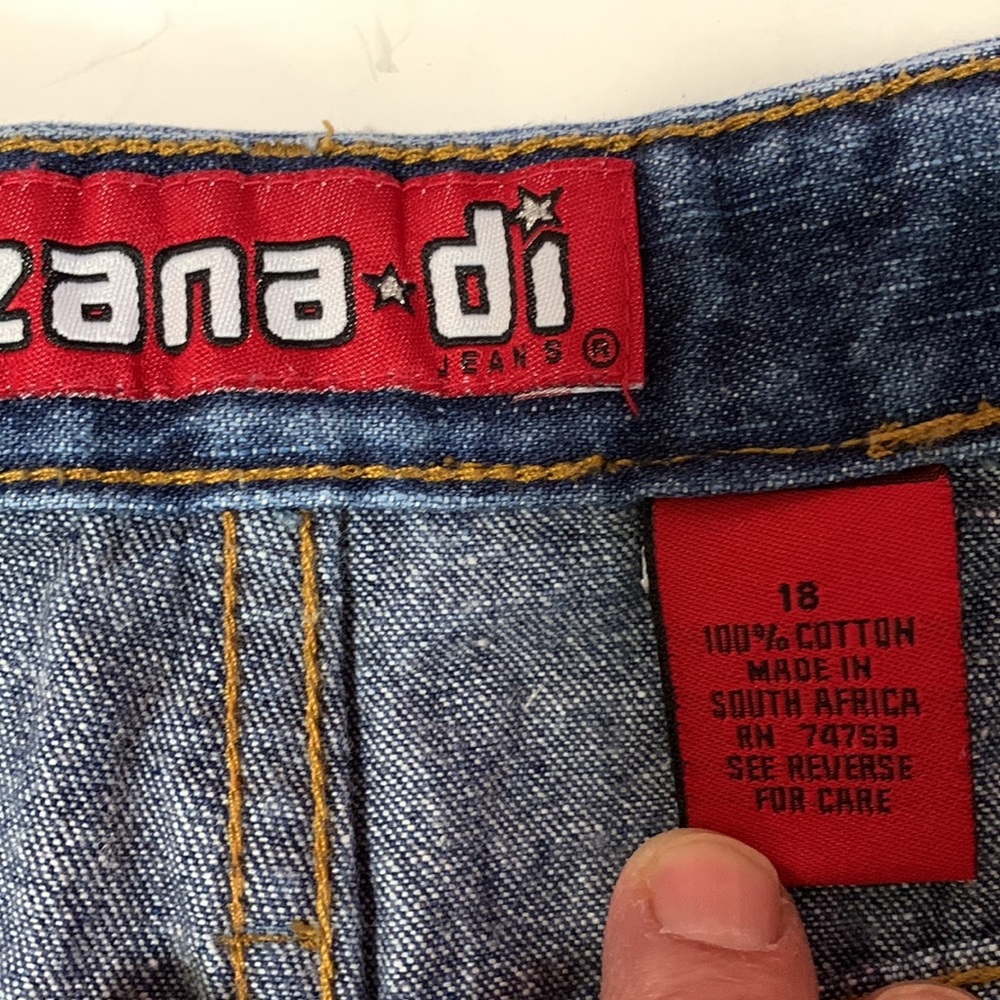 NWOT Zana-di misses denim short size 18 - Picture 3 of 6
